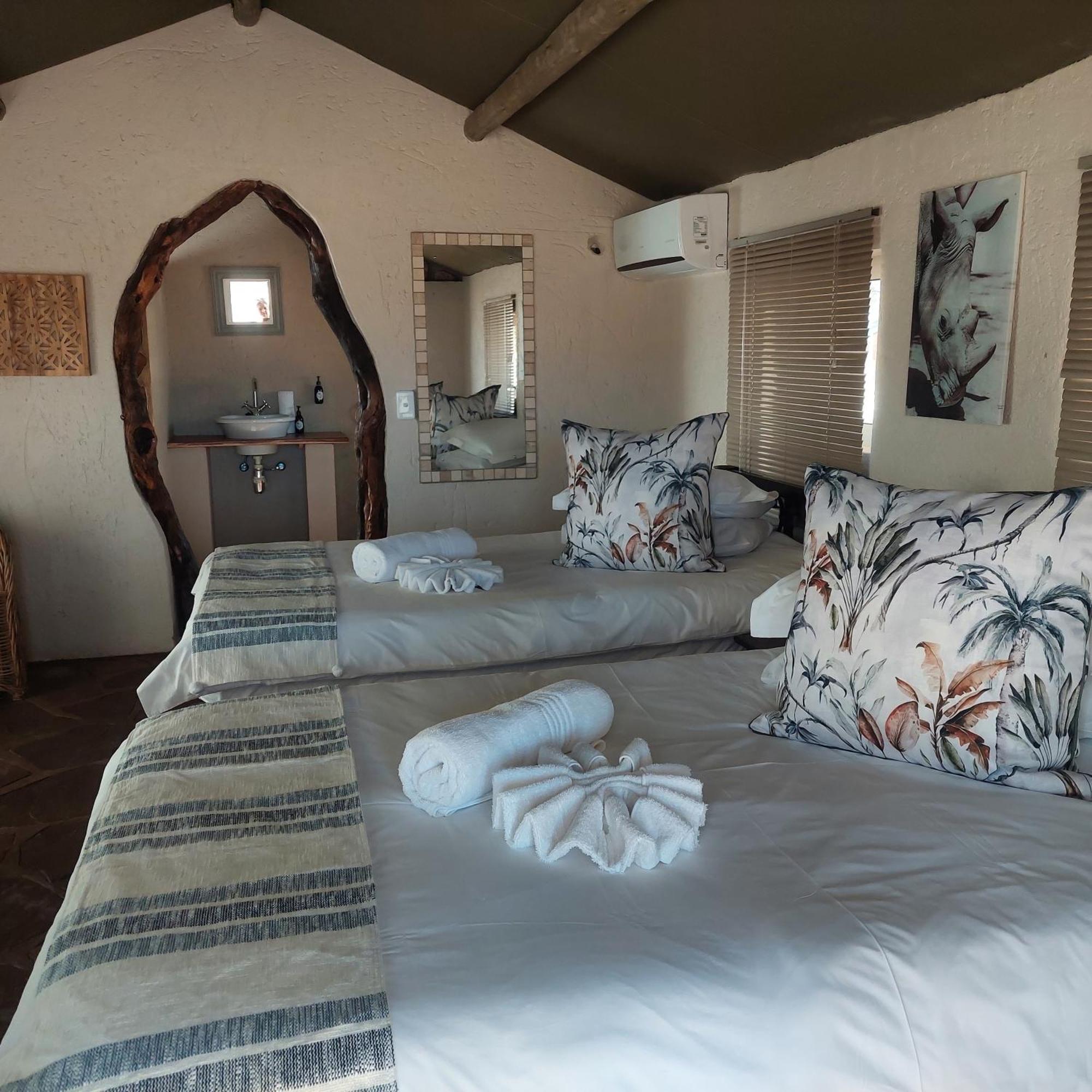Torgos Lodge Koës Buitenkant foto